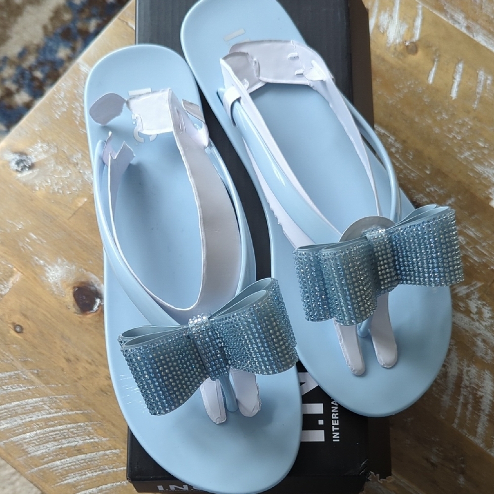 Nwt Light Blue jelly Dandals with Rhinestone Bow